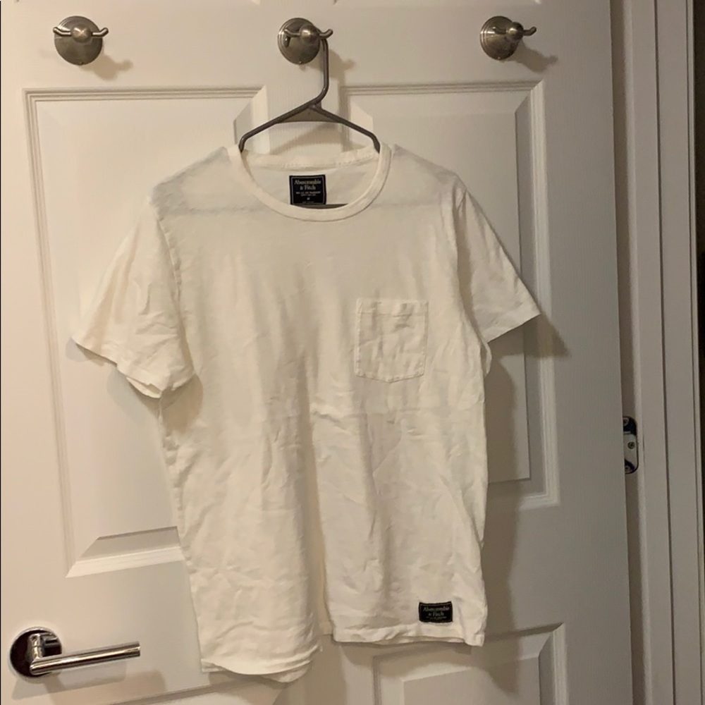 A&F men’s white T